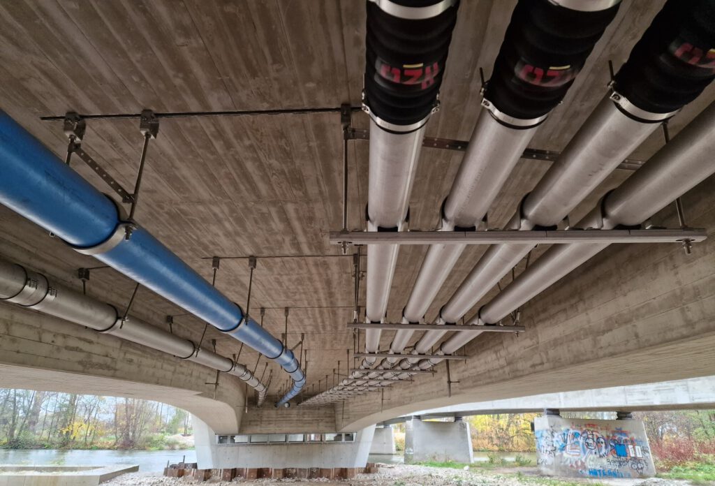 Brückenentwässerung, Ilzo, Buger Brücke, Metalltechnik